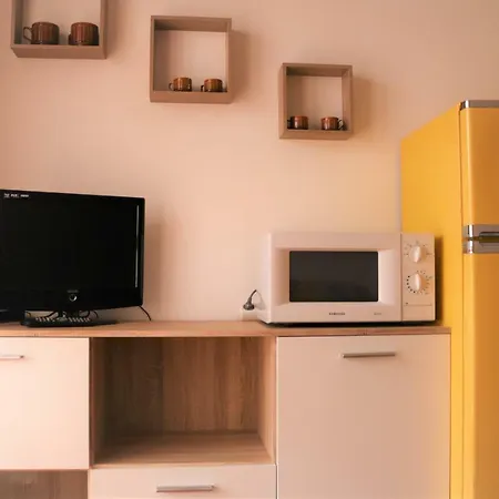 Sabrina Apartment *